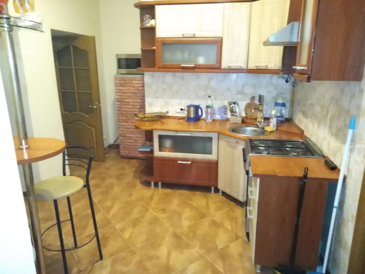 Двокімнатні Апартаменти В Центрі Львова Zewnętrze zdjęcie